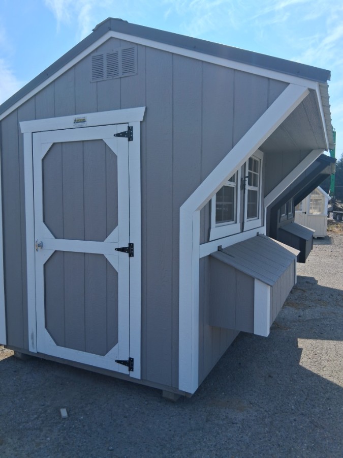 CHICKEN COOP 6x8