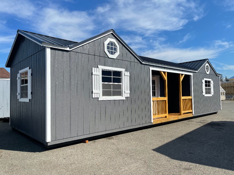 CENTER PORCH 14x40